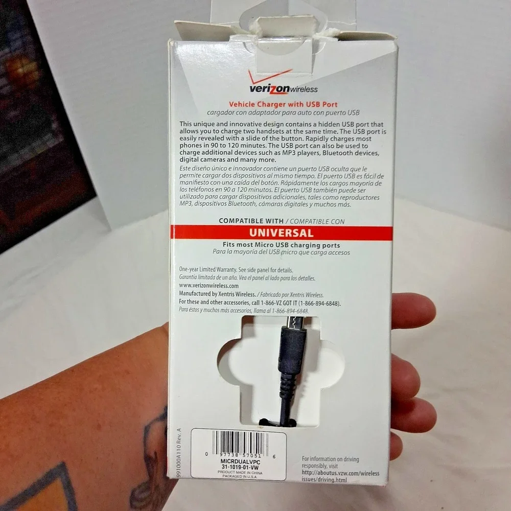 Verizon Universal Car Charger With USB Port Never Used In‎ Original Package